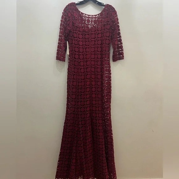 Kay Unger Deep Red Lace 3/4 length Sleeve long Dress